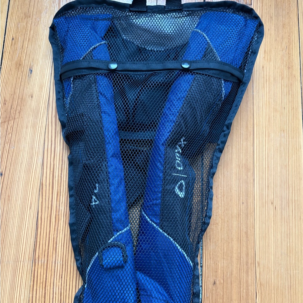 Onyx A/M-24 Black and Blue Inflatable PFD Life Vest LIFE JACKET unisex - Picture 3 of 5